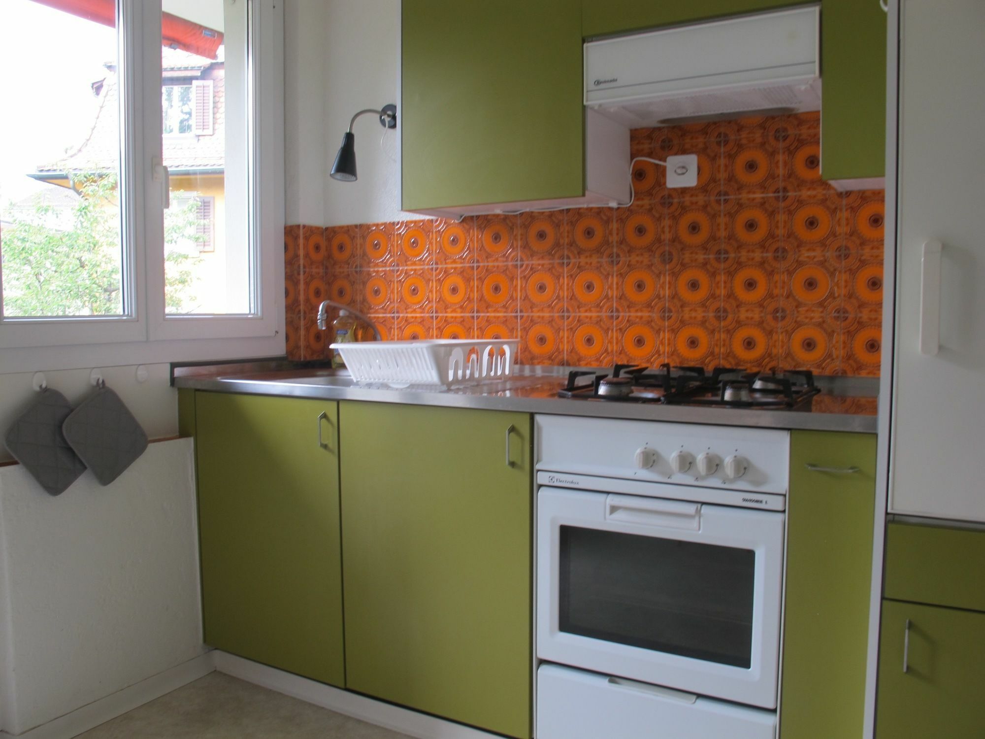 Newly Furnished Apartment in Цюрих Екстериор снимка