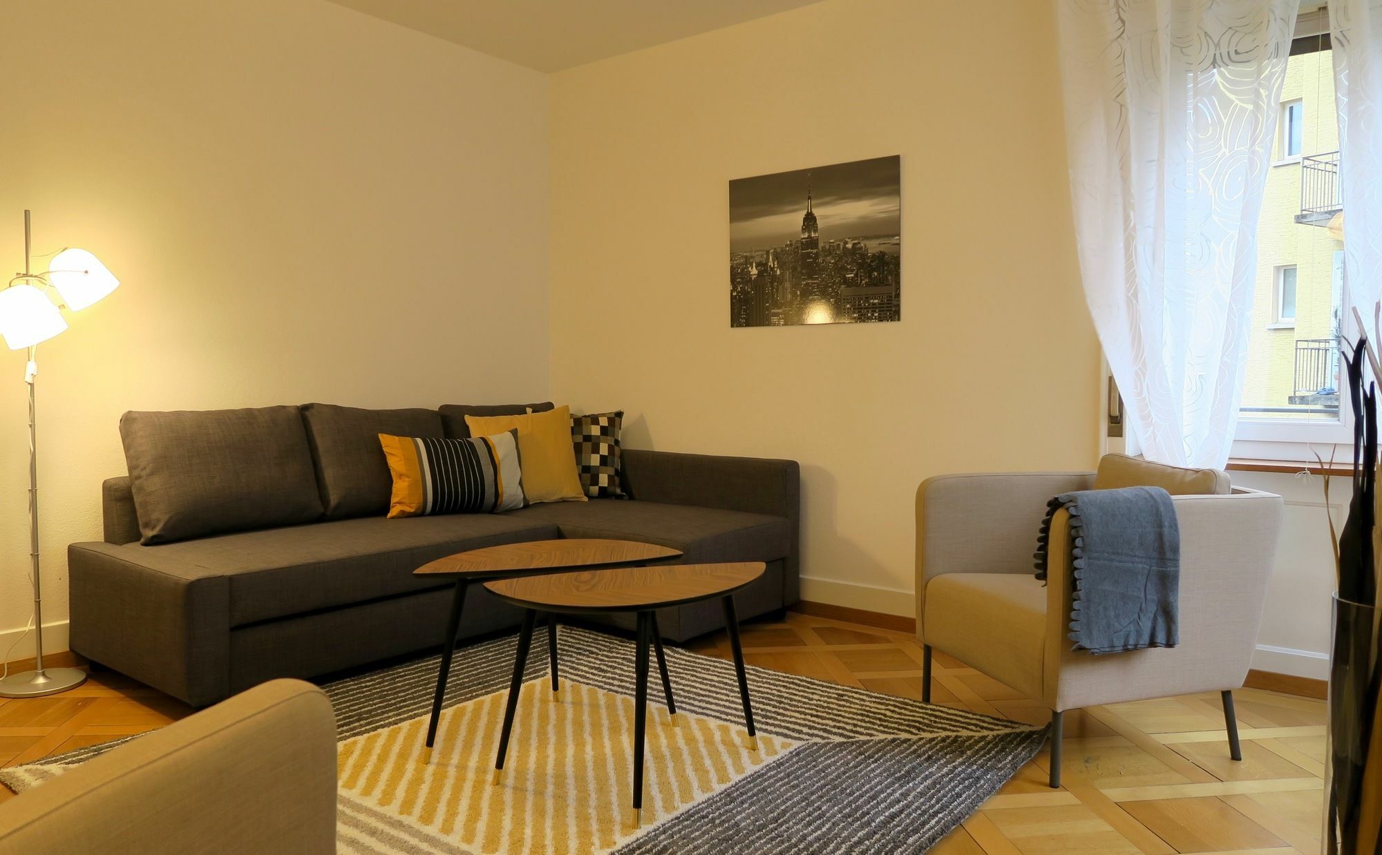 Newly Furnished Apartment in Цюрих Екстериор снимка