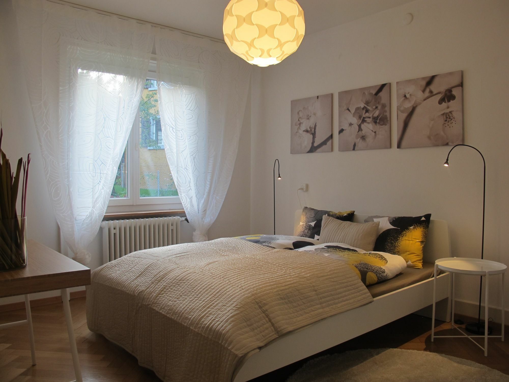 Newly Furnished Apartment in Цюрих Екстериор снимка